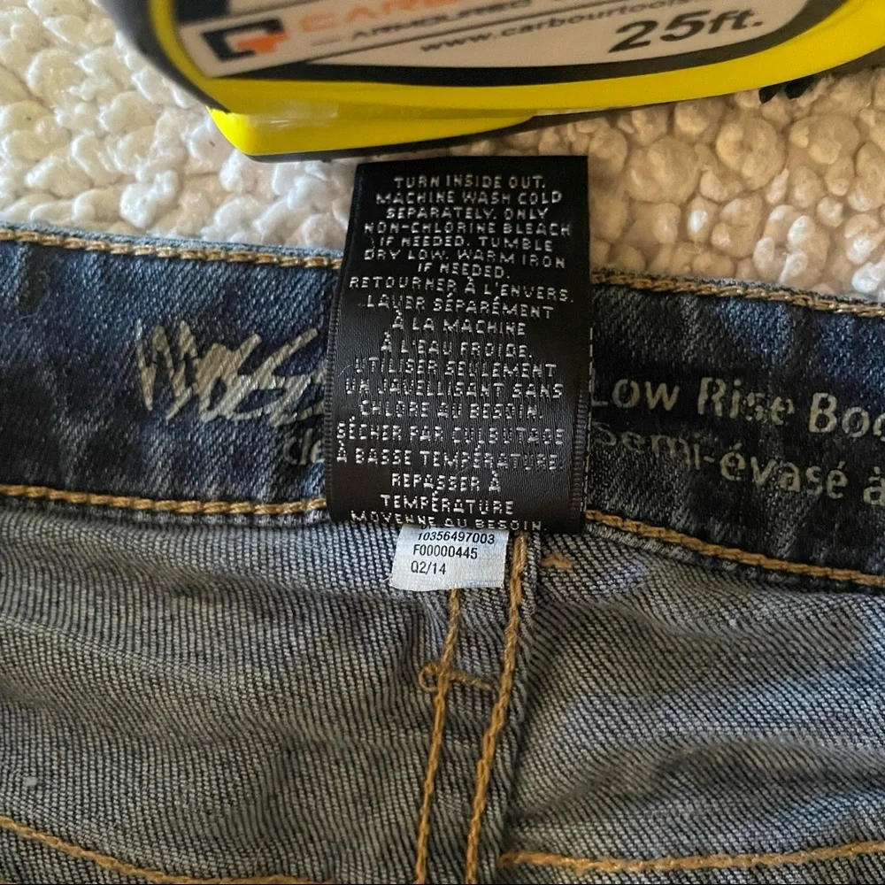 Mossimo Jeans - Picture 12 of 13